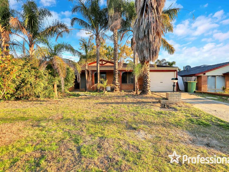 50 Forest Lakes Drive, Thornlie WA 6108