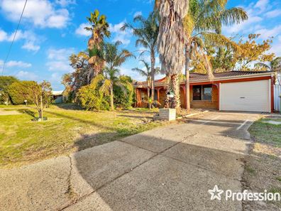 50 Forest Lakes Drive, Thornlie WA 6108