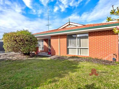 1/8 Holly  Way, Glen Iris WA 6230