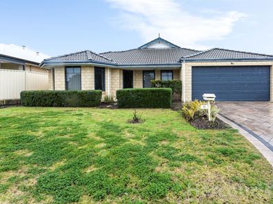 33 Nottely Crescent, Secret Harbour WA 6173