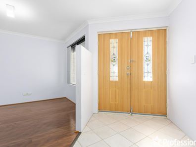 6 Figtree Drive, Canning Vale WA 6155