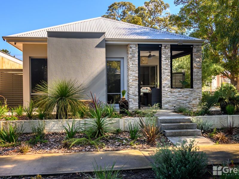 15 Thornbill Crescent, Coodanup