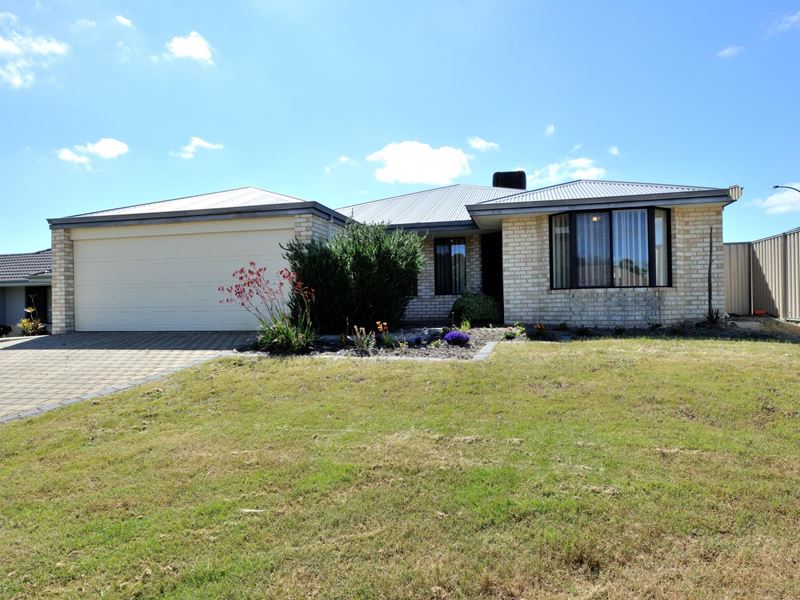 44 Wanstead Vista, Bertram