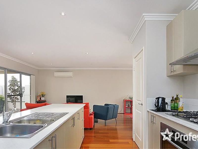 10/9 Parnell Way, Canning Vale