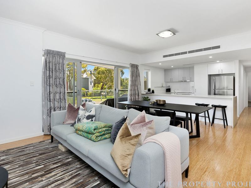 7/16 Alumni Terrace, Churchlands