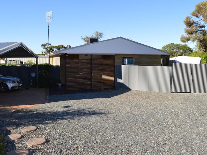 8 Grevillea Cres, Kambalda West