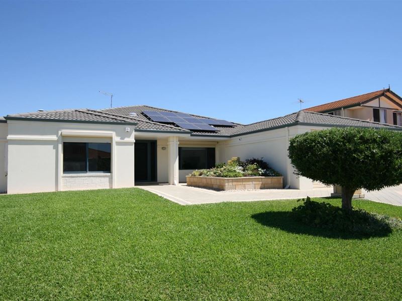 24 Montmartre Green, Port Kennedy WA 6172