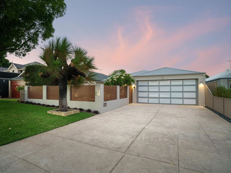 1B McKnight Place, Melville
