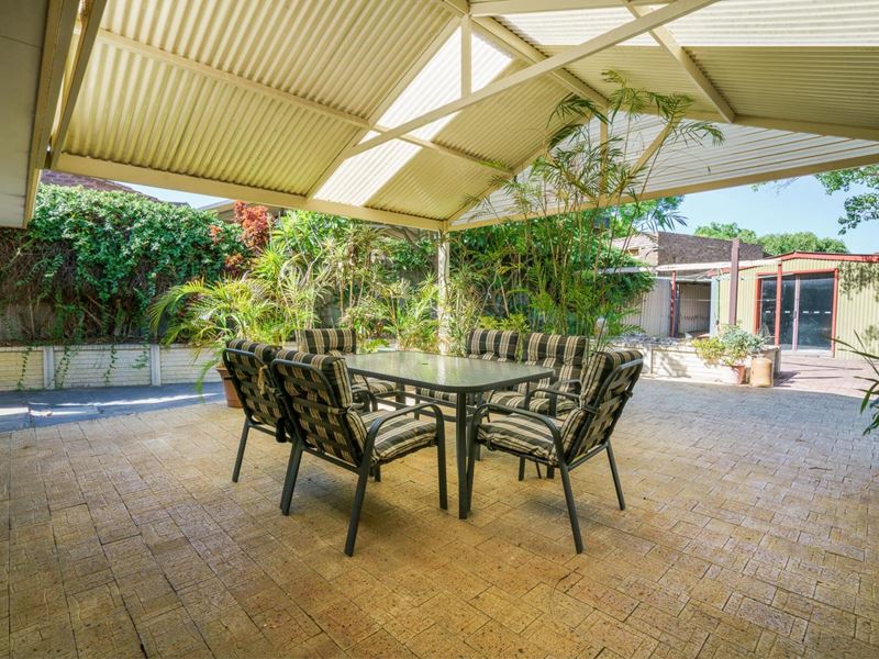 11 Stampel Gardens, Kardinya