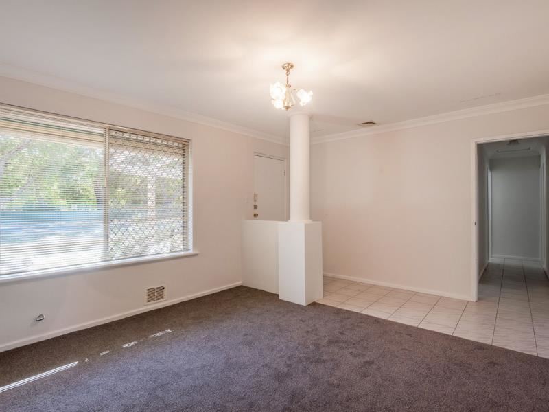 24 Clifton Street, Kelmscott