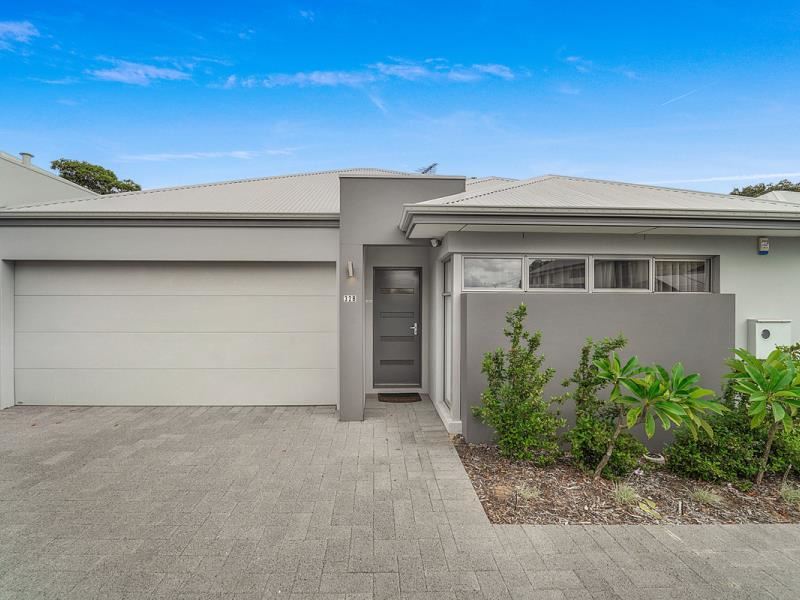 32B Davies Crescent, Kardinya