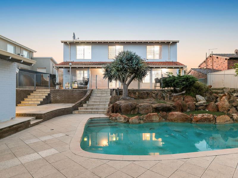26 Meecham Way, Karrinyup