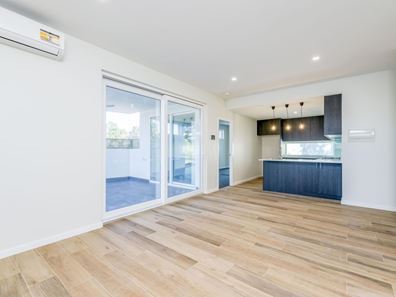 8/152 Wright Street, Kewdale WA 6105