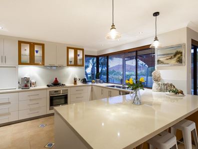 2/31 Admiralty Crescent, Halls Head WA 6210