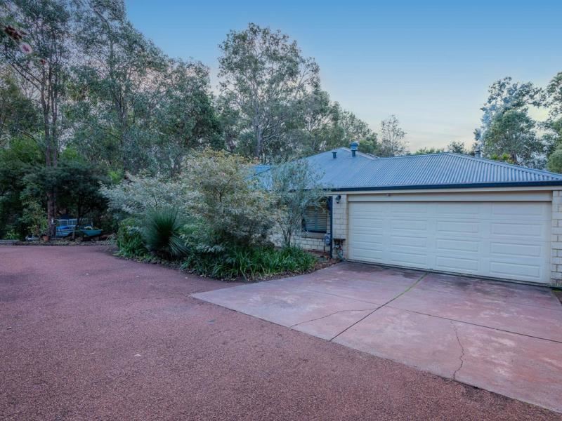 22 Costata Cove, Roleystone WA 6111