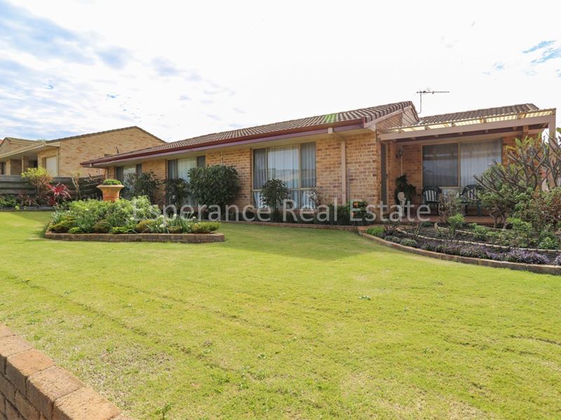 11 Ingleton Place, West Beach