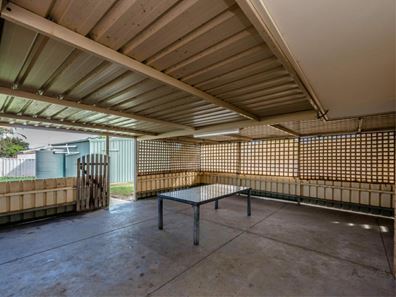 182 Chapman Valley Road, Waggrakine WA 6530