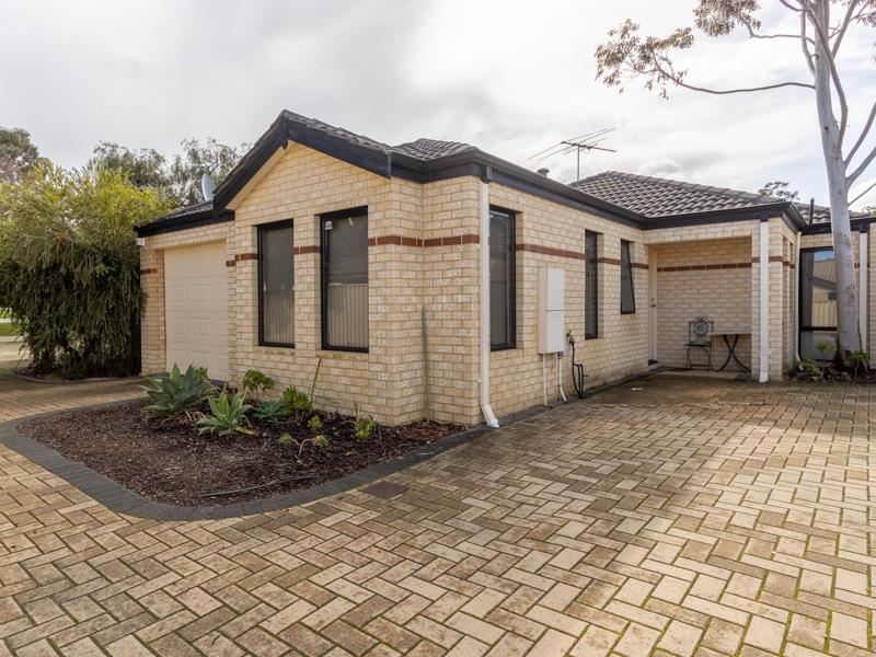 2/16 Arnott Court, Kelmscott