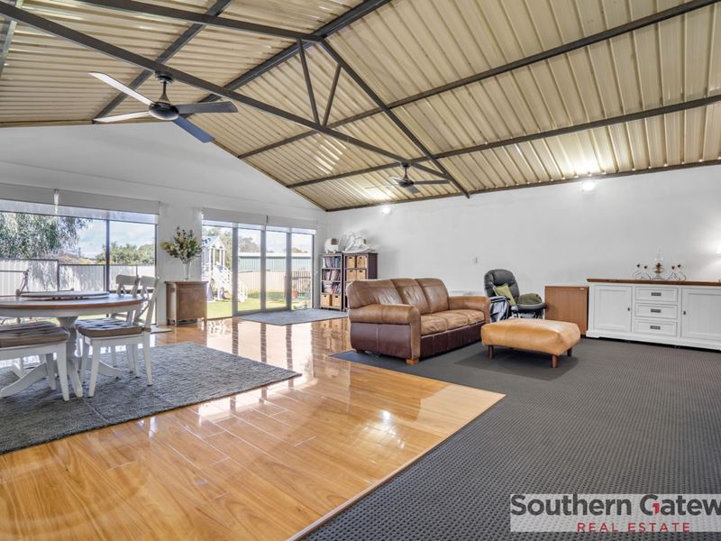 2/13 Park Road, Byford