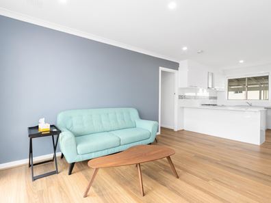 8 Diana Crescent, Lockridge WA 6054