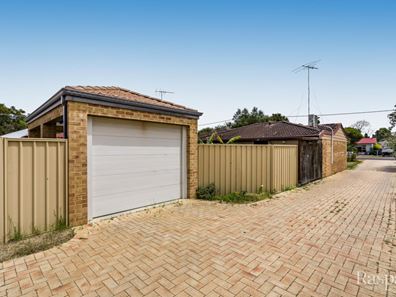 25 Derek Road, Coodanup WA 6210