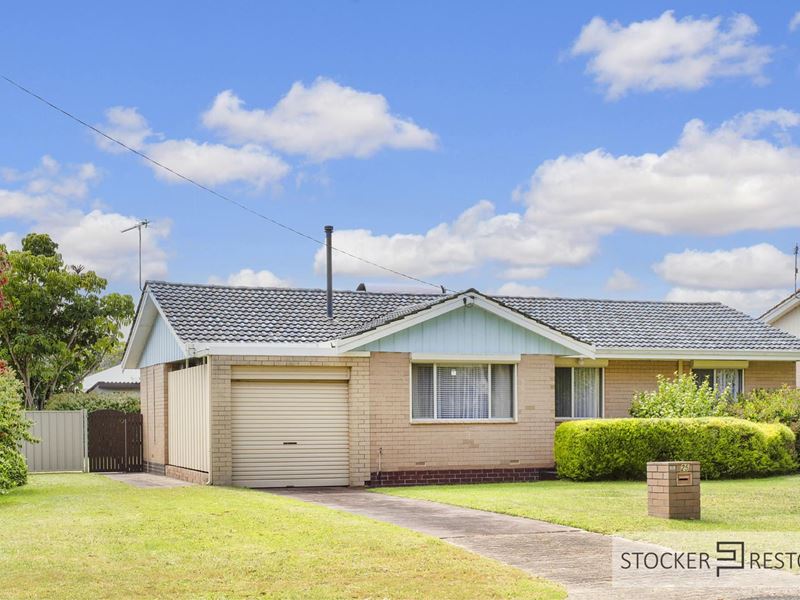 25 Southern Drive, Busselton