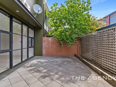 3/290 Harborne Street, Glendalough WA 6016