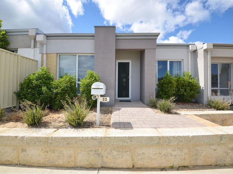 33 Hollyford Parade, Butler