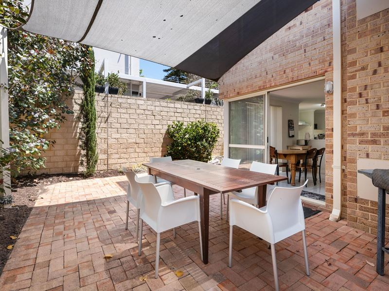 House 2, 39 Boreham Street, Cottesloe