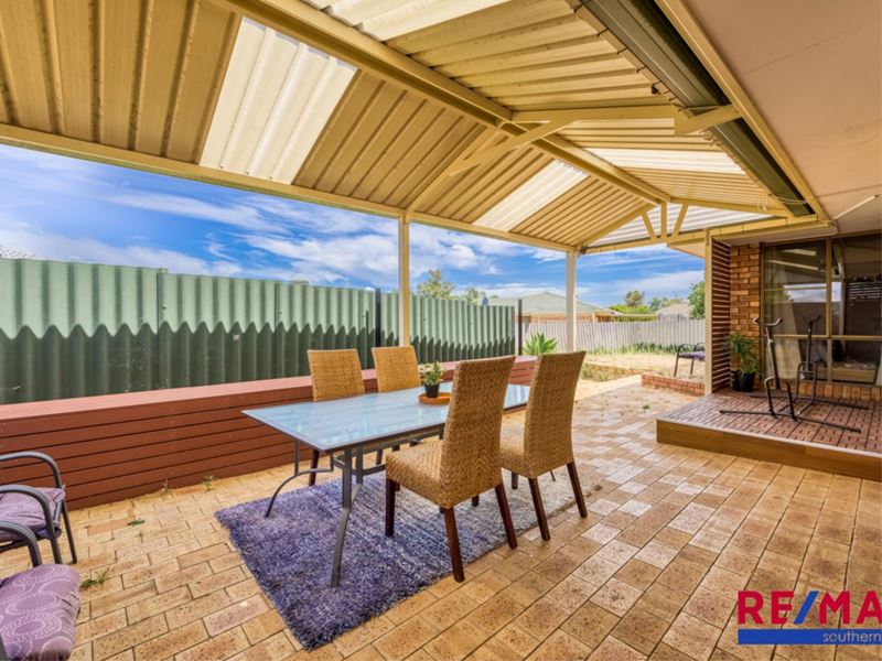 36 Dealy Close, Cannington