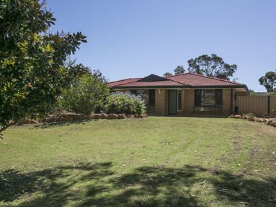 5 Wroy Street, Beechboro WA 6063