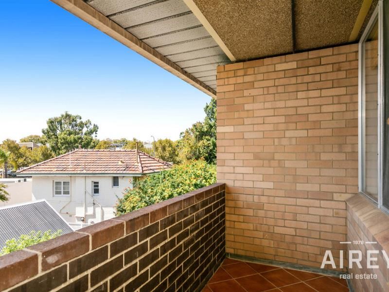 14/367 Stirling Highway, Claremont