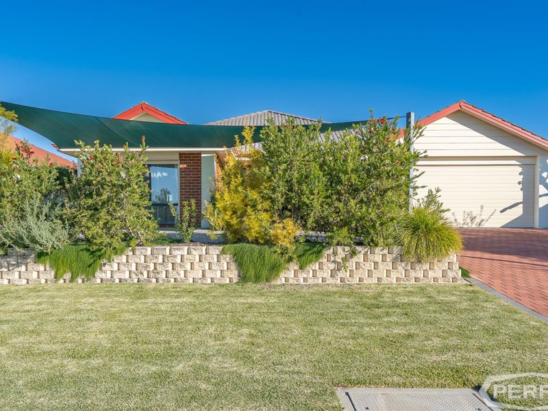 11 Malabar Drive, Secret Harbour