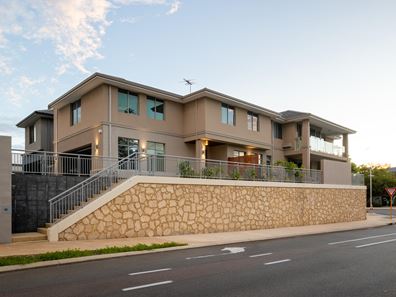 45 Pantheon Avenue, North Coogee WA 6163