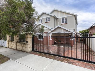 76 Edinboro Street, Mount Hawthorn WA 6016