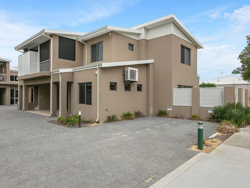 1/32 Winchelsea Road, Nollamara WA 6061