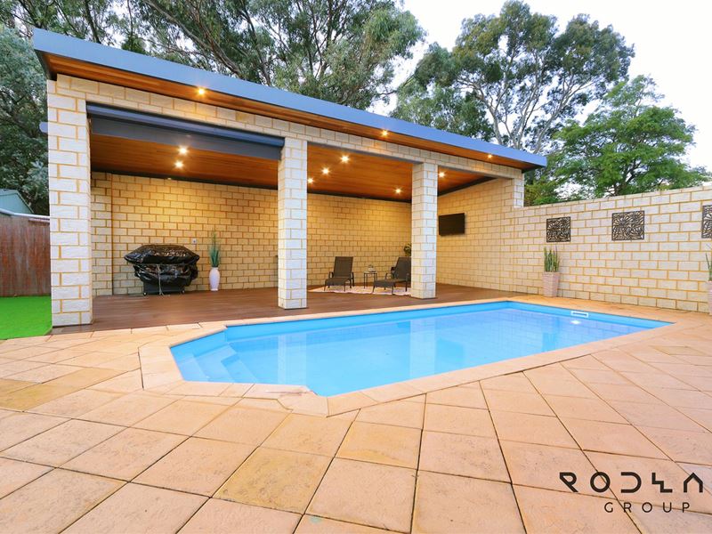 5 Charles St, Byford