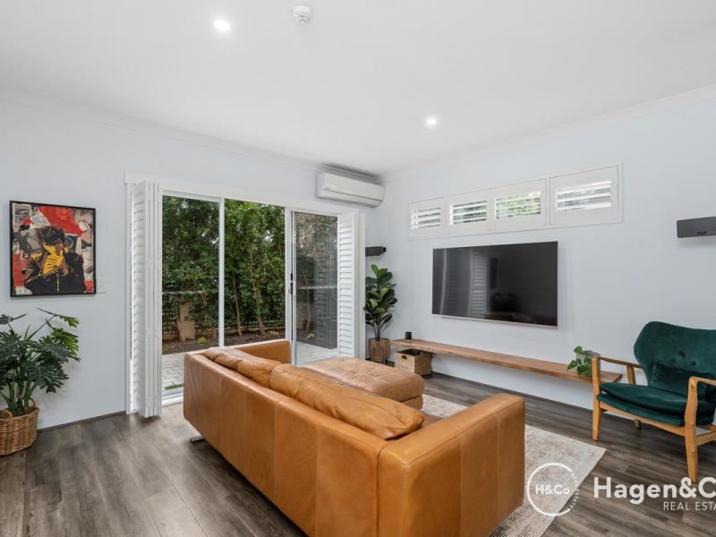 1/4 Barnes Street, Innaloo WA 6018