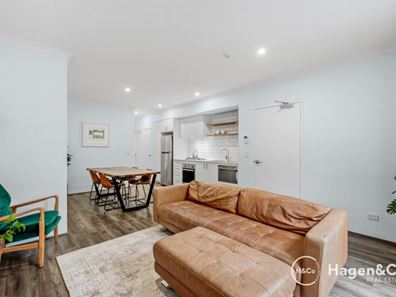 1/4 Barnes Street, Innaloo WA 6018