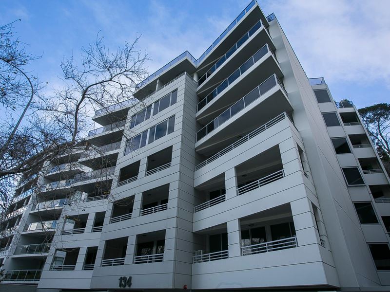 26/134 Mounts Bay Road, Perth