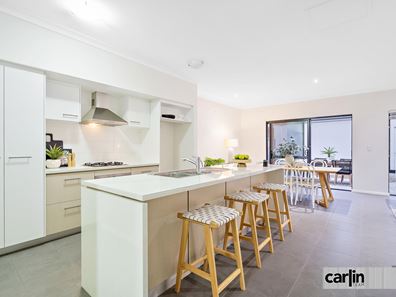 27/1 Pitta Corner, Success WA 6164