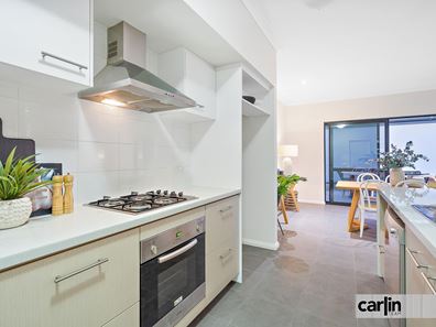 27/1 Pitta Corner, Success WA 6164