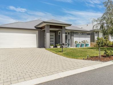 28 Kaburua Road, Clarkson WA 6030