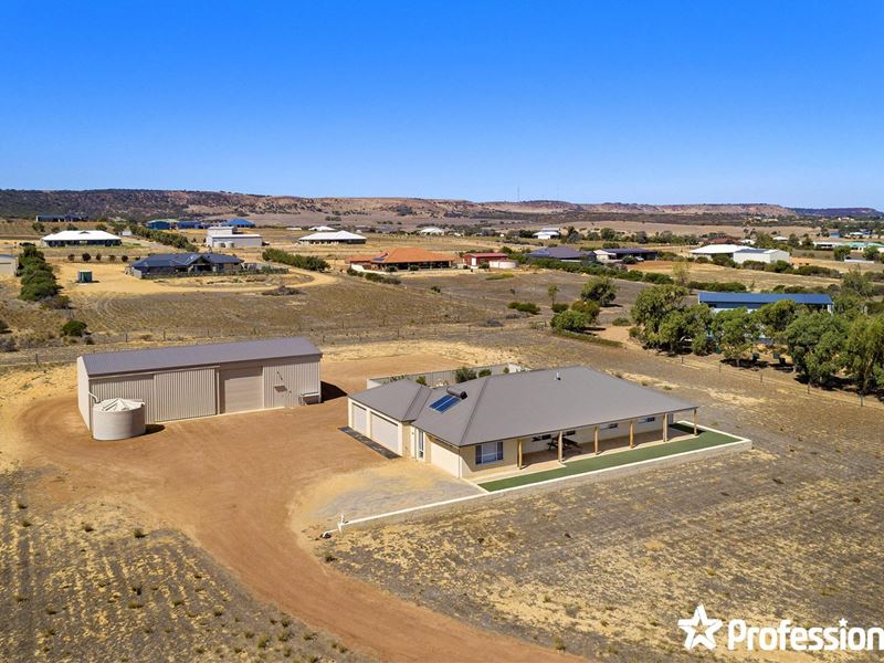 55 Wittenoom Circle, White Peak