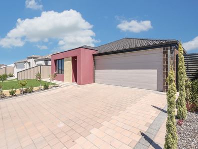 56 Tranquility Crescent, Aveley WA 6069