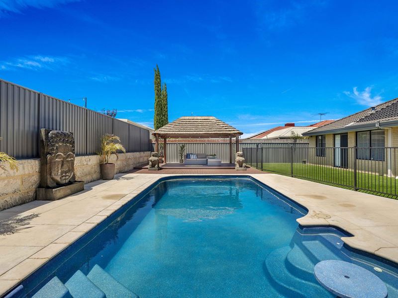 41 Yandella Promenade, Tapping