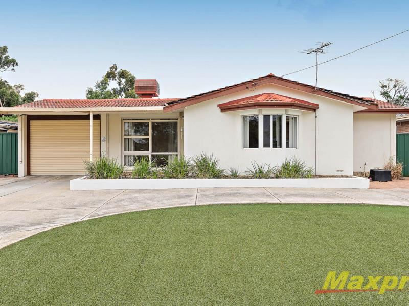15 Queensville Avenue, Lynwood