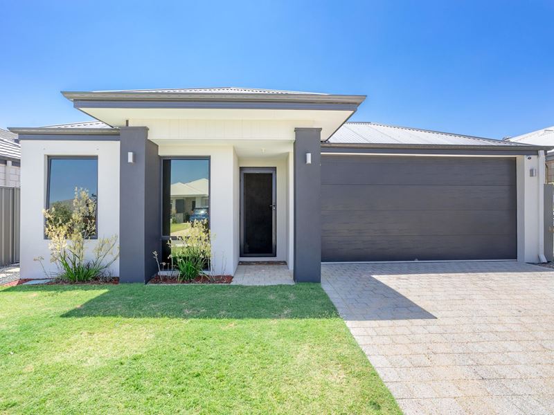 24 Haflinger Way, Byford