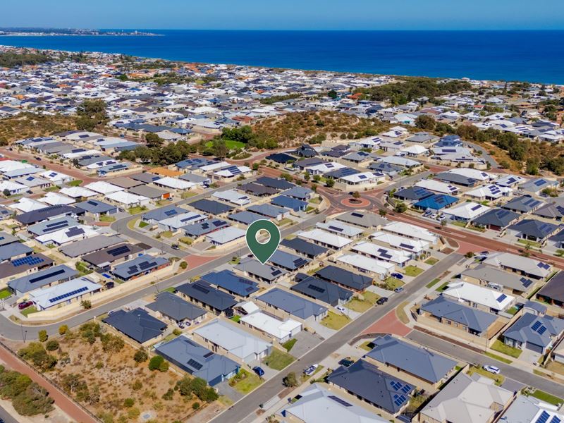 43 Balclutha Crescent, Madora Bay
