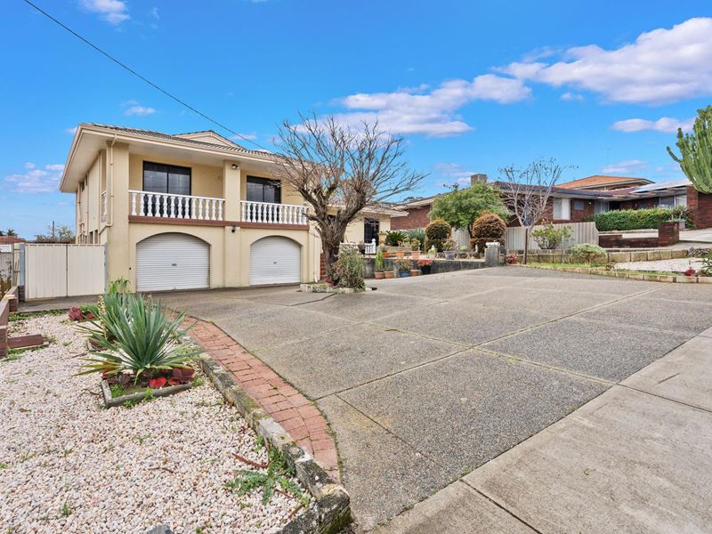 3 KIRBY PLACE, Marangaroo